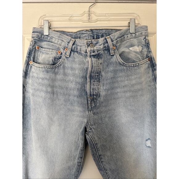 Levi's Baggy Boot Women's Jeans W31 L30 Light Blue Distressed Great Condition - Picture 2 of 13